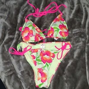 Hollister bikini set